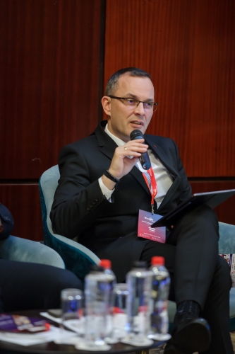 invest2024-sess-B1-06