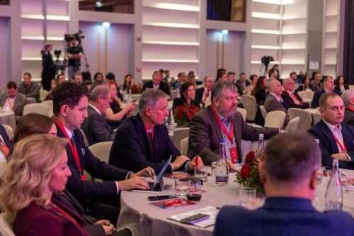 invest2025-03intro-16