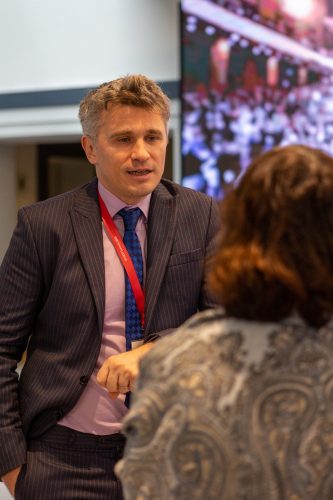 invest2025-15-netw-02