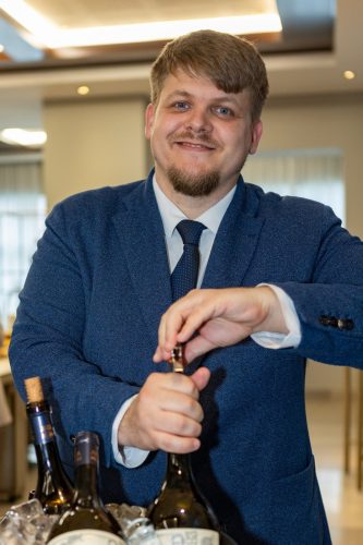 invest2025-19-wine-09